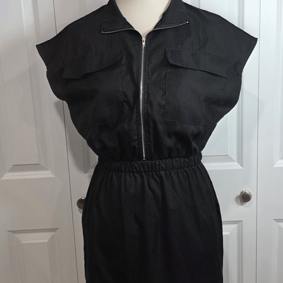 Shein Dress - Picture 2 of 3